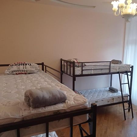 Sun City Hostel Jerevan Eksteriør bilde