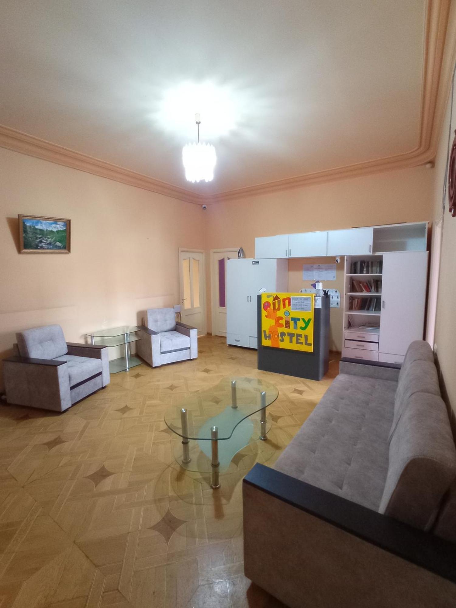 Sun City Hostel Jerevan Eksteriør bilde
